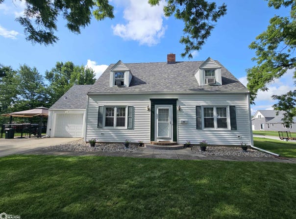 1002 Schaller Street, Sac City, IA 50583