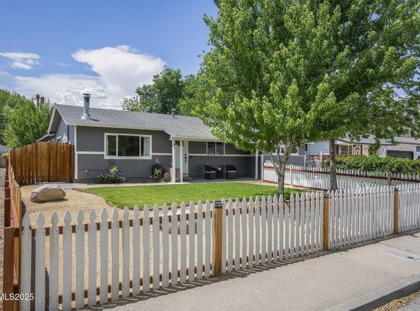 1203 Stanford Way, Sparks, NV 89431