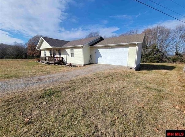331 WYANDOTTE DRIVE, Gainesville, MO 65655