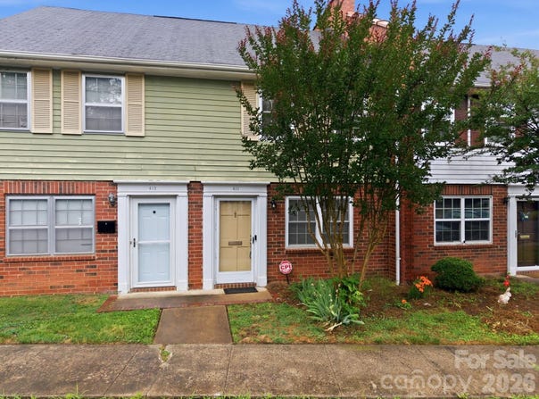 1300 Larchmont Place, Salisbury, NC 28144