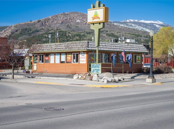 421 E Commercial Avenue, Anaconda, MT 59711