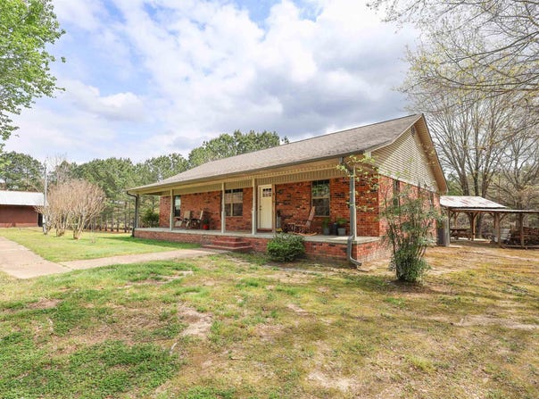 90 Marion Riley Road, Delight, AR 71940