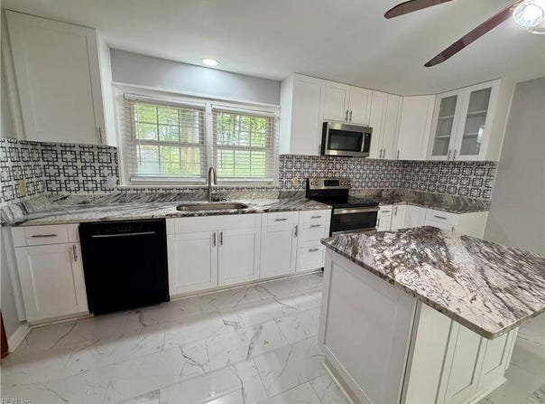 1452 E Pembroke Avenue, Hampton, VA 23663