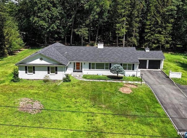 47 Twin Brooks Road, Saddle River, NJ 07458