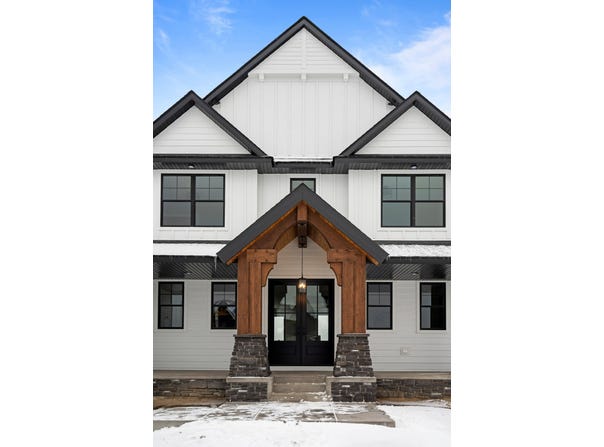 17973 Taconite Street NE, Ham Lake, MN 55304