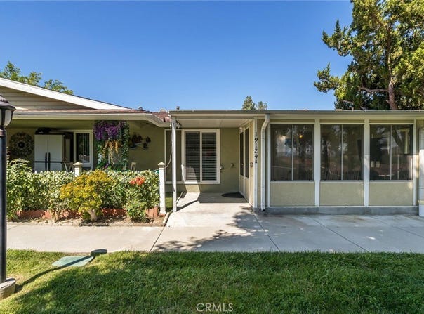 19124 Avenue Of The Oaks, Newhall, CA 91321