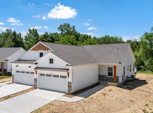 812 Joyce Lane, St. Johns, MI 48879