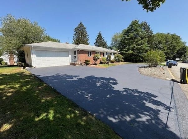 2 Honeysuckle Drive, Cranston, RI 02921
