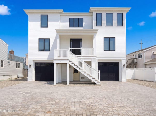 2 E 15th Street, Long Beach Twp, NJ 08008