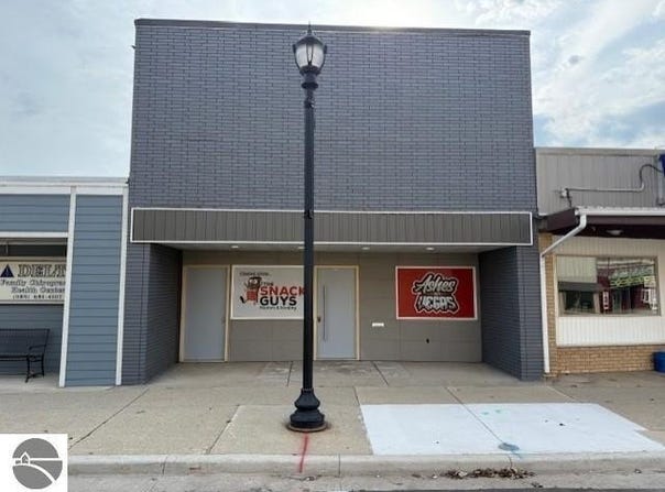 220 N Mill Street, St Louis, MI 48880
