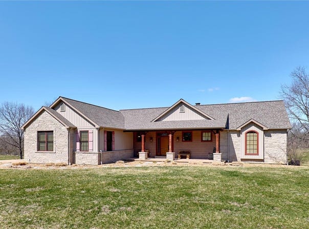 199 Dozer Drive, Winfield, MO 63389