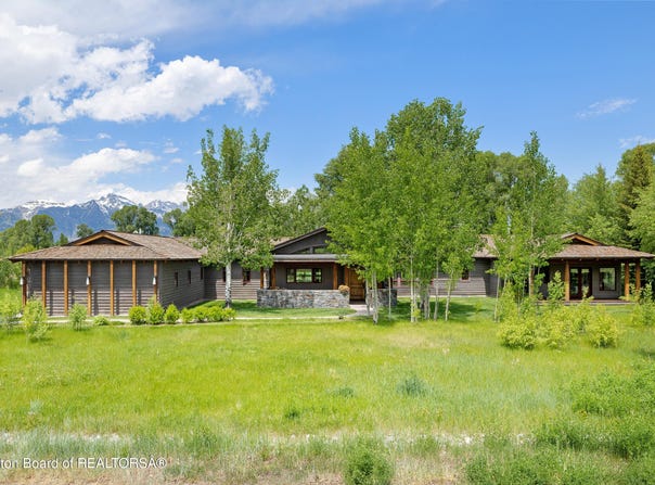 735 E WILD RYE Drive, Jackson, WY 83001
