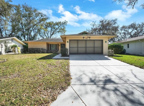 8420 WINDING WOOD DRIVE, PORT RICHEY, FL 34668