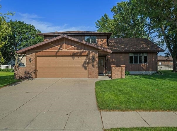 3377 37th Avenue, Columbus, NE 68601