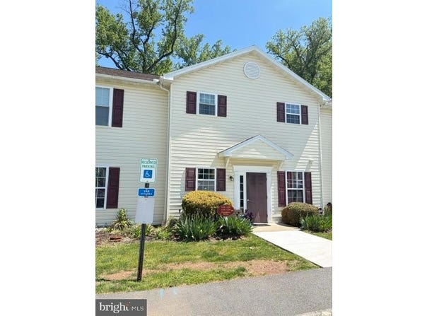 124 CHRISTINE Drive, READING, PA 19606