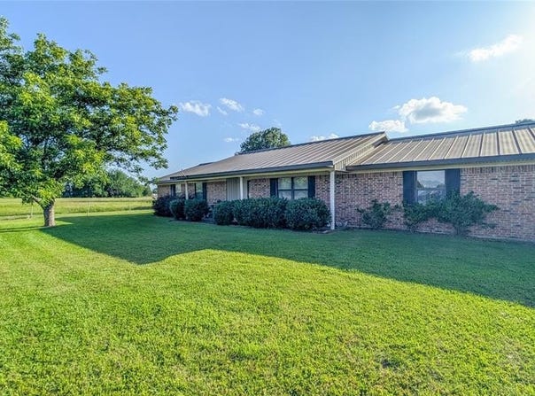 10035 Farm Road 195, Paris, TX 75462