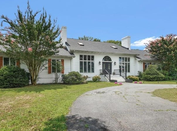 27144 GLADDING RD, BLOXOM, VA 23308