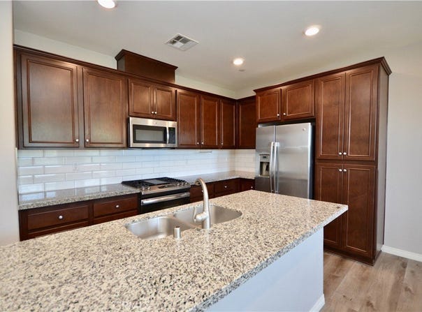 40446 Calle Real, Murrieta, CA 92563
