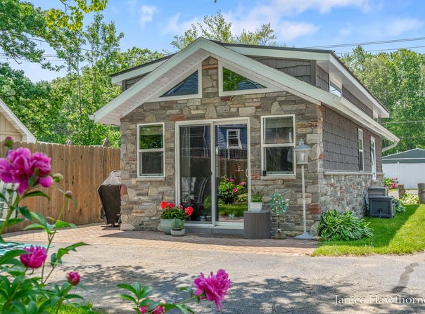 11811 Marsh Road, Shelbyville, MI 49344