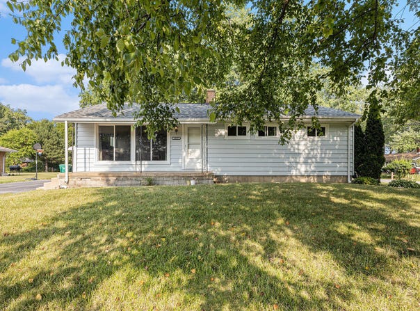 6425 Rhode Island Street, Merrillville, IN 46410