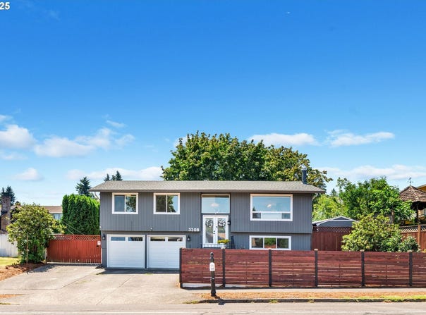 3308 SW BINFORD LAKE PKWY, Gresham, OR 97080