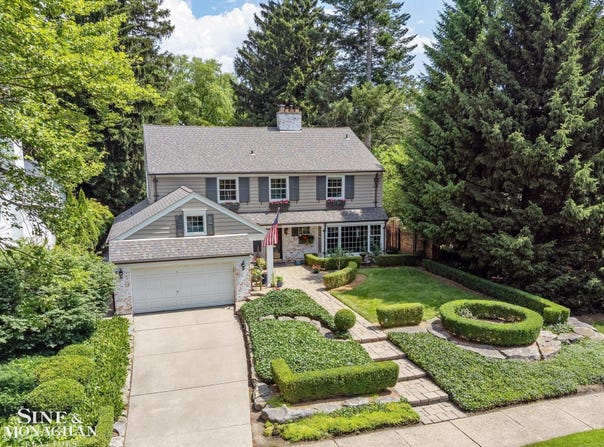 130 Merriweather, Grosse Pointe Farms, MI 48236