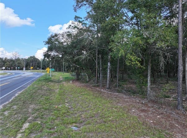 1 Spring Grove Road, Jesup, GA 31545
