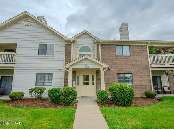 8500 Ambrosse Ln, Louisville, KY 40299
