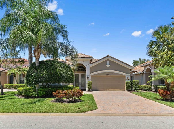 9220 Short Chip Circle, Port Saint Lucie, FL 34986