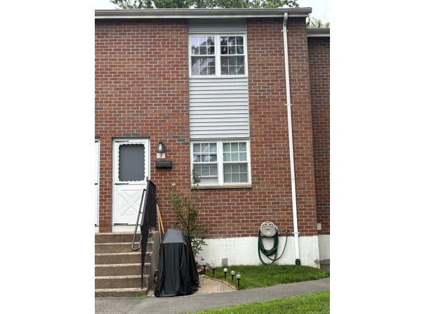 80 Beths Avenue, Bristol, CT 06010