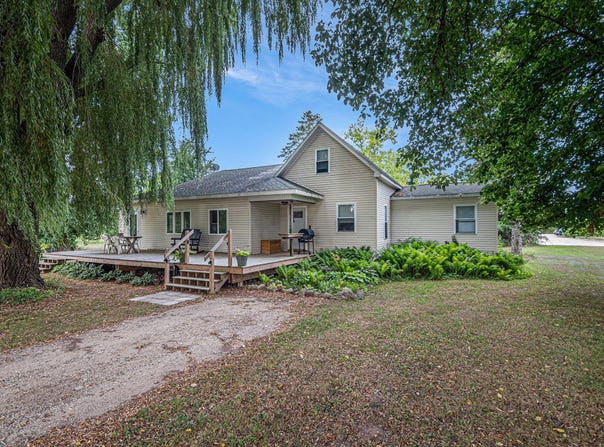 2039 S Nevins Road, Sidney, MI 48885