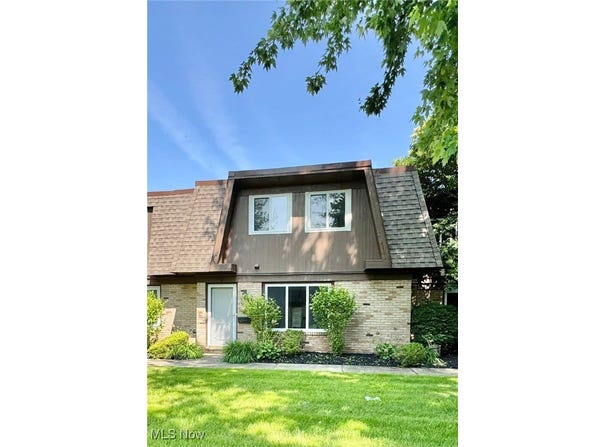 6400 Center Street unit: 14, Mentor, OH 44060