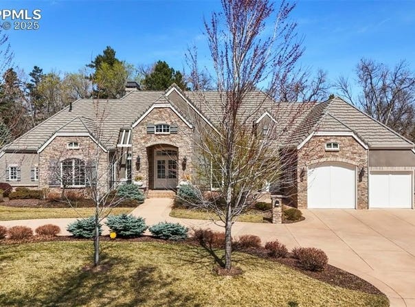 32 Broadmoor Avenue, Colorado Springs, CO 80906
