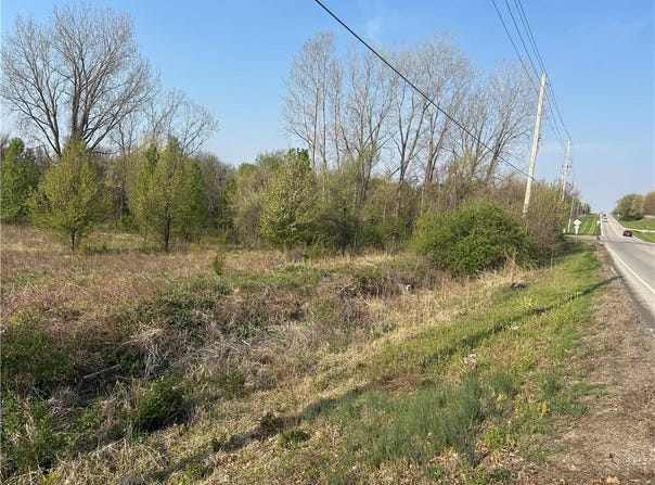 000 4-H Road, Lansing, KS 66043