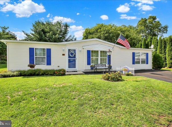 409 CEDAR Lane, BIRDSBORO, PA 19508
