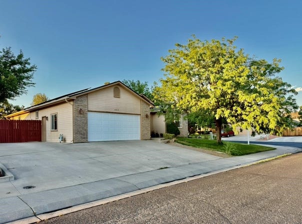 2810 Grand View Circle, Grand Junction, CO 81506