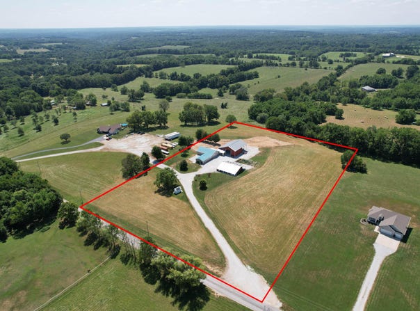 1510 Mount Carmel Road, Clever, MO 65631