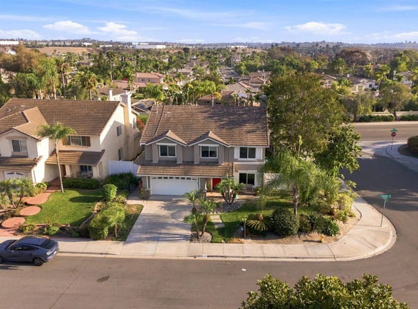 413 Lexington, Oceanside, CA 92057