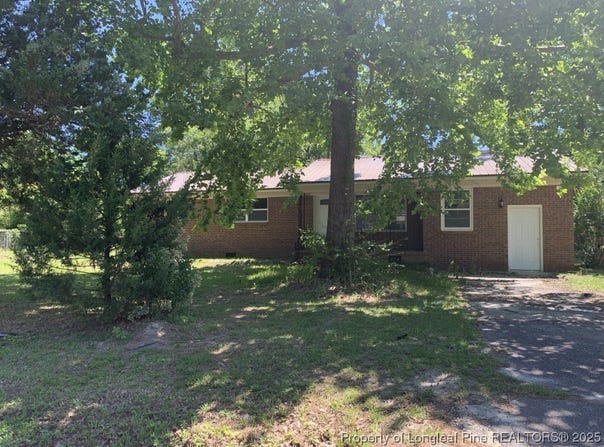 1002 Able Street, Elizabethtown, NC 28337