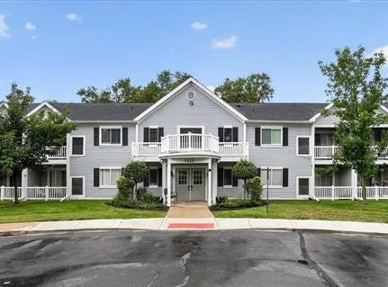1127 South Lake Drive, Novi, MI 48377
