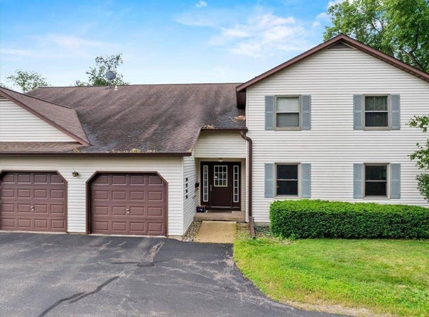 900 Sawyer Drive, Marshfield, WI 54449