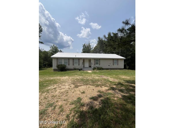 166 Williams Estate Road, Lucedale, MS 39452