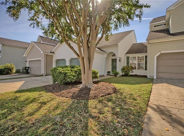 104 Bishops Reach, Smithfield, VA 23430