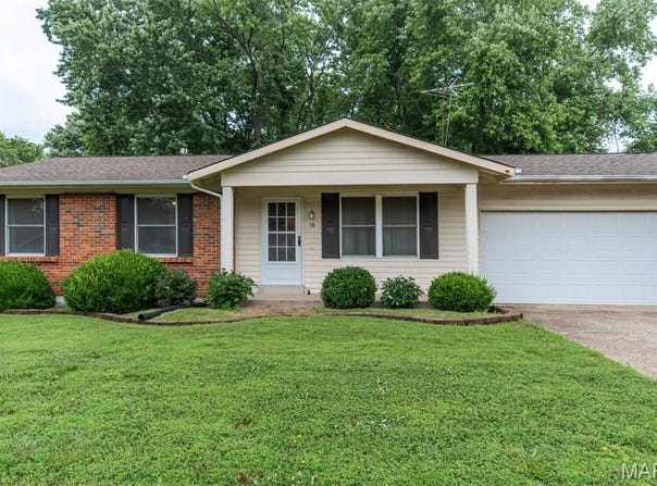 18 Novella Drive, St Peters, MO 63376