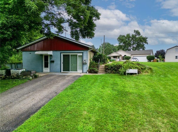 139 Canal Street W, Navarre, OH 44662