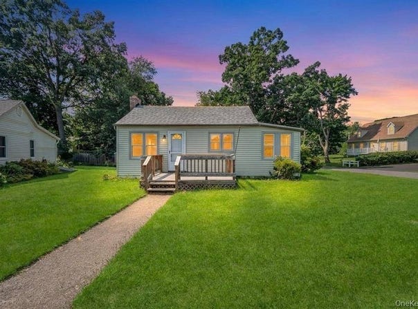 34 Shore Drive, Elizaville, NY 12523