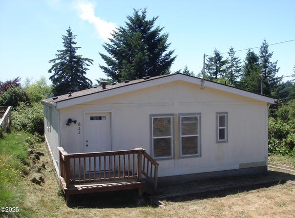 633 SE 7th, Toledo, OR 97391