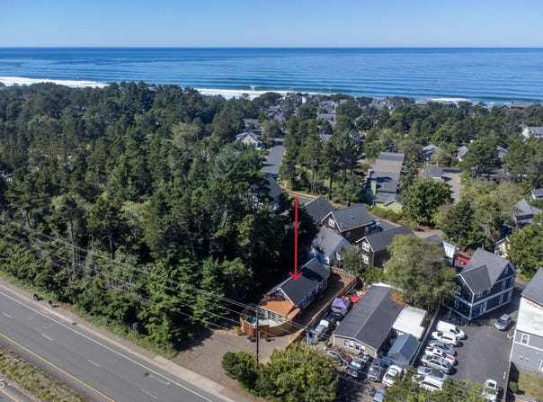 5045 US-101, Depoe Bay, OR 97341