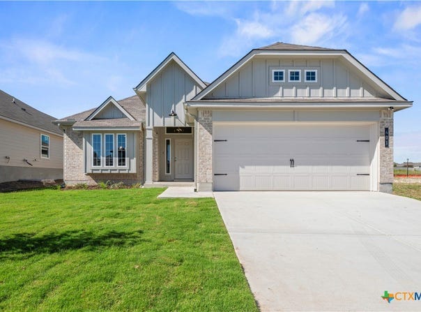 401 University Avenue, Troy, TX 76579