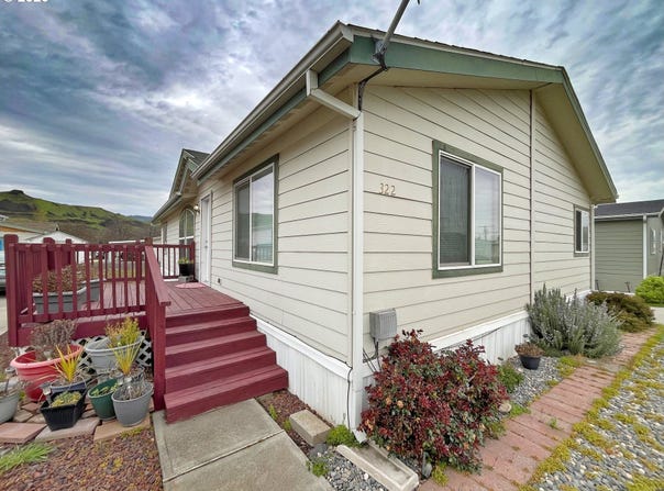 755 Division St, TheDalles, OR 97058